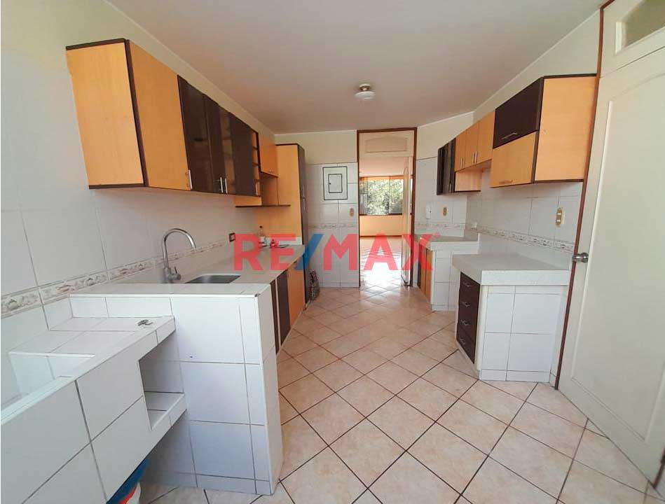 Maria-Elena-Costa-P02-04