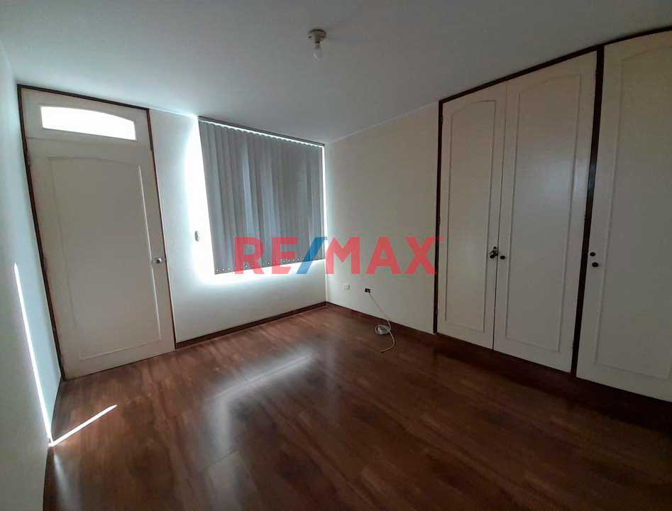 Maria-Elena-Costa-P02-08